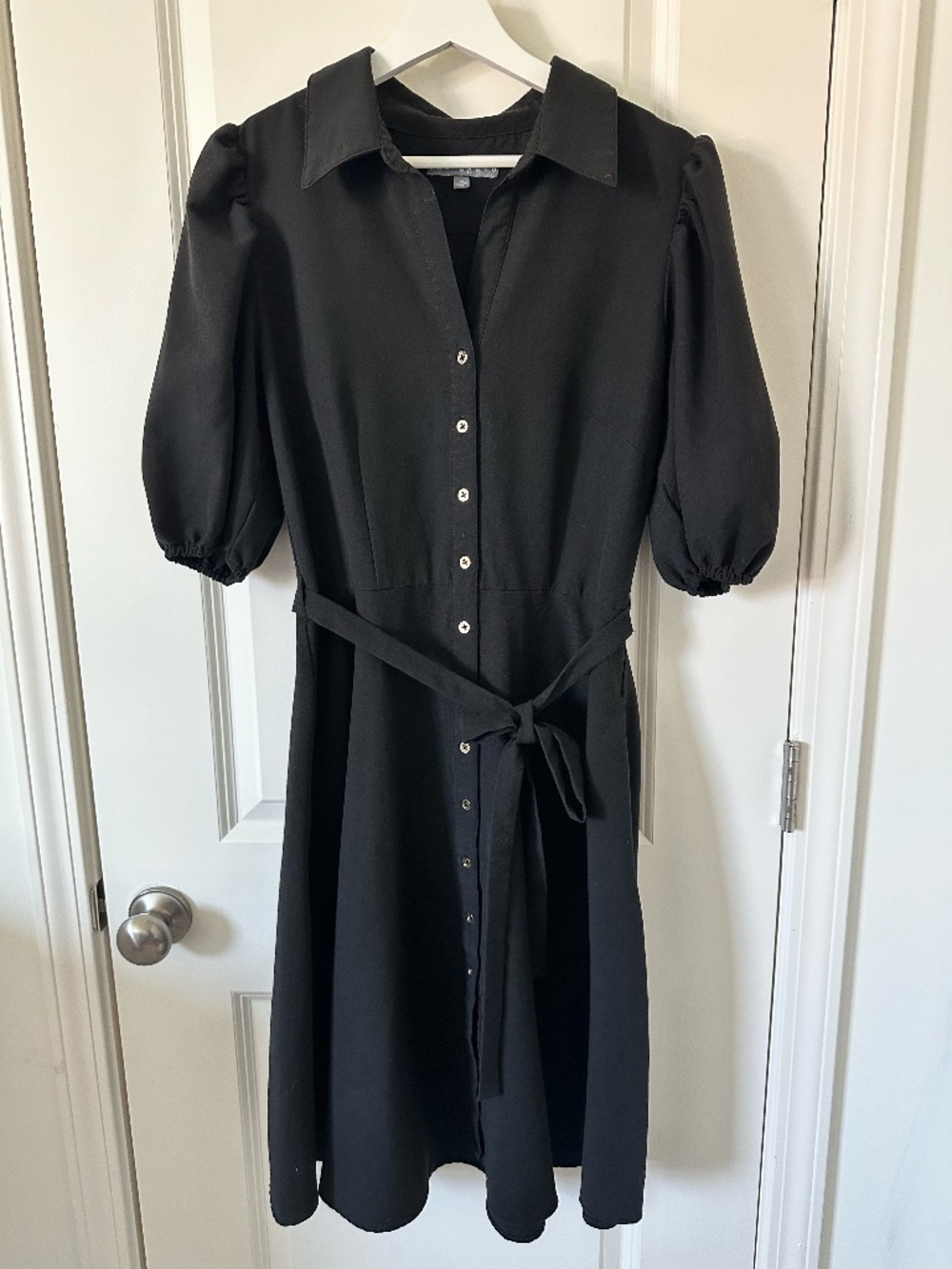 Black Puff Sleeve Button‑Down Midi Dress